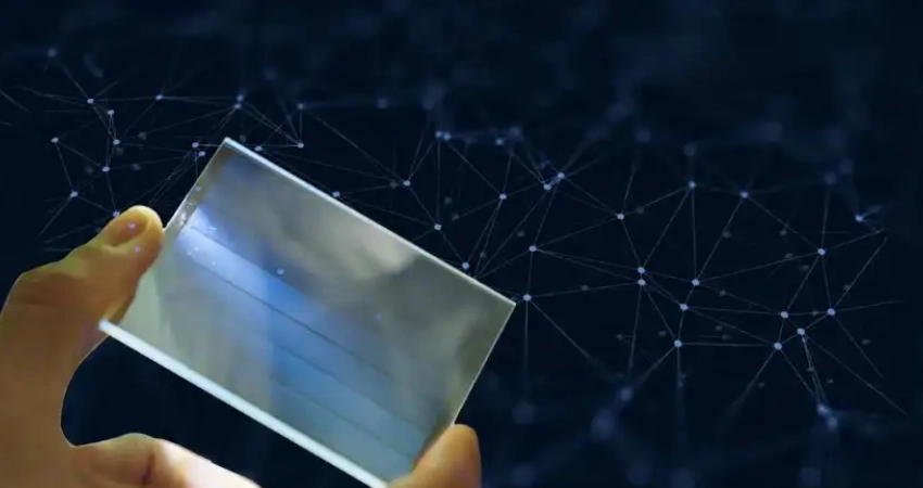 تخزين البيانات في الزجاج